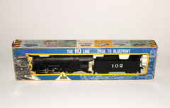 AHM Rivarossi HO 0-8-0 Switcher Steam Locomotive & Tender 5083 A.T. & S.F. 102