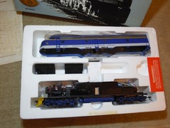 PROTO 2000 SERIES E8/9 LOCOMOTIVE No: 8186 C&O # 4021 CHESAPEAKE & OHIO B0X LT