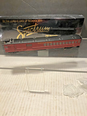 HO SCALE SPECTRUM BOSTON & MAINE POWERED DOODLEBUG WITH BOX