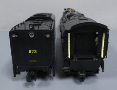 Lionel 6-38010 O Gauge Clinchfield 4-6-6-4 Challenger Steam Engine & Tender #673