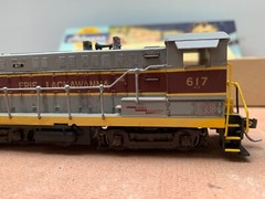 HO Scale Athearn Blue Box Vintage Erie Lackawanna Baldwin S-12 Diesel Switcher
