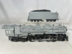 RARE Lionel Original Prewar #700K Scale Hudson Loco and Tender in Primer Gray!