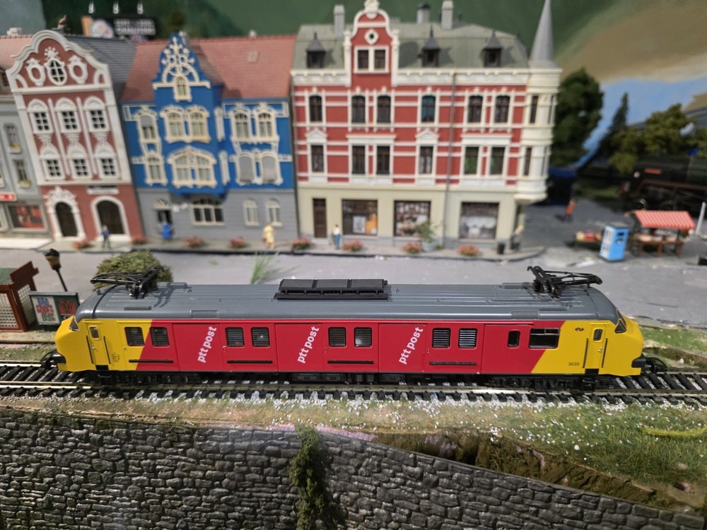 Marklin NS mP 3000 Electric Locomotive 3689 HO Scale DCC basic