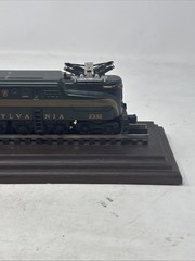 Vintage Hallmark LIONEL 2332 Pennsylvania GG-1 Train – Century Club. Read