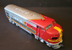 Broadway Limited AT&SF War Bonnet – EMD F7 A AT&SF #37L.