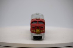 Vintage DUMMY HO Scale Tempo Santa Fe Train # 5028. 1:87 Gauge