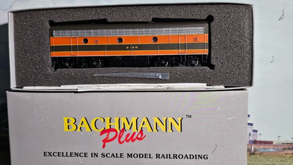 Bachmann Plus HO EMD F7B GN#314B #31210 New In Open Box