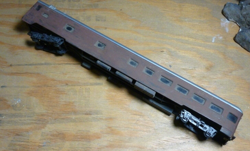 Ho Rivarosi passenger car hand painted