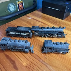 Lot Of 3 HO scale Steam Locomotives For Parts, Repair Projects, or Rehab
