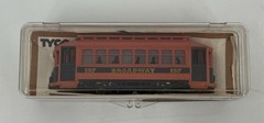 Tyco HO Scale Broadway Trolley Car #137 Model 214G UNTESTED *Parts or Repair*