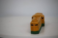 HO SCALE READING GP-18 LOCOMOTIVE SHELL 1:87 Gauge Yellow Green