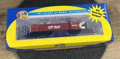 Athearn Ready to Roll 94063 CP Rail RS3 Locomotive 8426 NIB