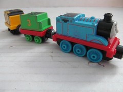 Mattel Thomas and Friends 3-Piece Magnetic Train 2013