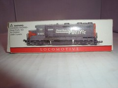 Southern Pacific Lines Railroad 4.5″ Mini Locomotive Train In Box Model #9725