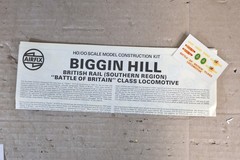 AIRFIX 05651 BR 4-6-2 BATTLE of BRITAIN LOCOMOTIVE 34057 BIGGIN HILL MODEL KIT