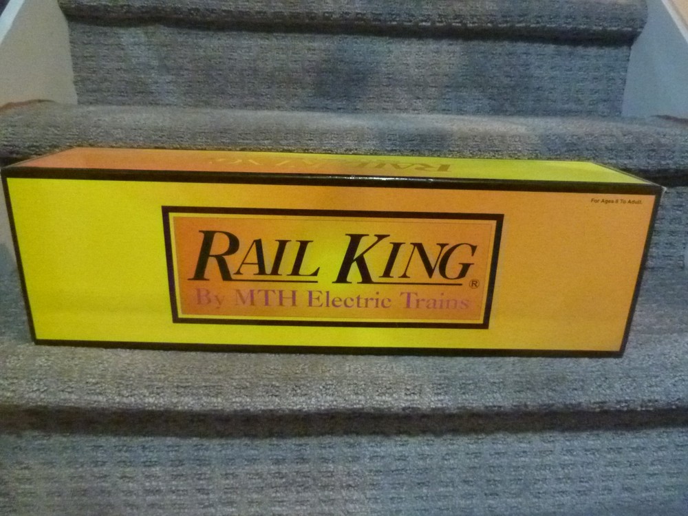 MTH RAILKING O-GAUGE 30-2302-1 READING C628 Diesel Locomotive BRAND NEW