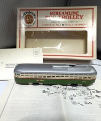 Bachmann HO Streamline PCC Lighted Motorized Trolley Car Very Nice Free Shipping