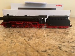 Marklin 37925 BR 042 Steam Locomotive mint condition – rarely used (see picture)