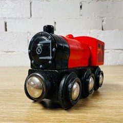 BRIO 33604 Red Classic Steam Train Locomotive Thomas & Friends Wooden Railway