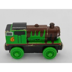 Thomas & Friends Wooden Railway Chocolate Covered Percy Green Engine 6 Toy Train