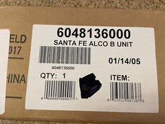 AMERICAN FLYER Santa Fe B UNIT W/ RAIL SOUNDS / Controller . Factory Sealed NIOB