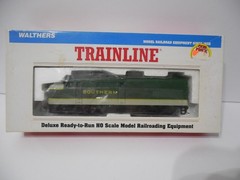 WALTHERS TRAINLINE ~ SOUTHERN FA-1 POWERED LOCOTMOTIVE #2853 ~ LOT A ~ HO SCALE