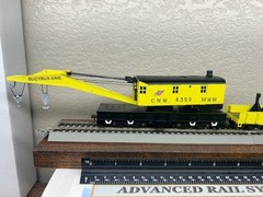 CHICAGO & NORTH WESTERN / 200 ton ROTATING HD WRECK CRANE w/TENDER HO SCALE NEW