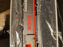 HO Athearn Genesis G6148 SD-751 BNSF (Burl. Nor. Santa Fe-no road number)
