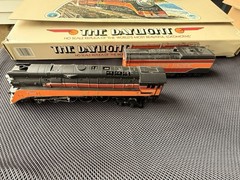 HO BACHMANN 41-0550-D9 GS4 4-8-4 STEAM LOCOMOTIVE SOUTHERN PACIFIC SP DAYLIGHT