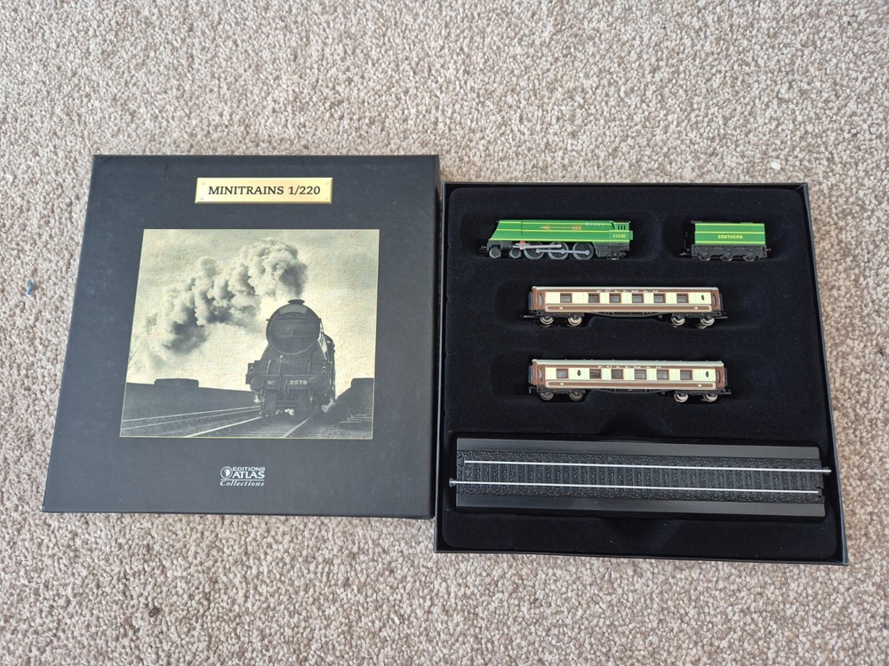 ATLAS EDITIONS 1/220 Z GAUGE MINITRAINS GOLDEN ARROW DIECAST LOCOMOTIVE LOCO