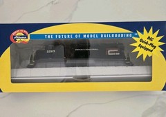 NEW ATHEARN Penn Central GP35 #2263 Locomotive Ready To Roll 94235 (N1)