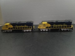 HO Scale Santa Fe 3500 Lot of 2 Locomotive Trains One Is a Dummy Untested Lot