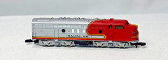 Marklin Mini-Club 8860 Z-Scale Locomotive EMD F7 Santa Fe In Box With Papers