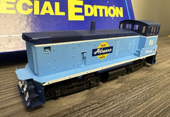 Athearn Special Edition HO RTR #2200 SW1000 Powered Diesel w/Caboose Set RTR NOS