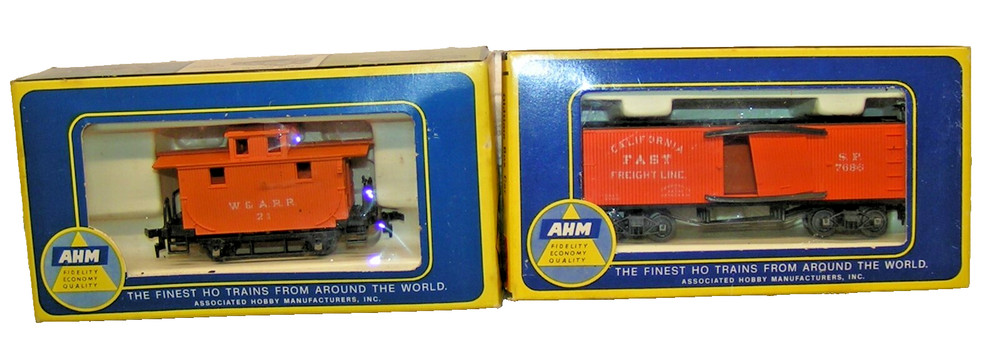 2- Assorted HO Scale Railroad Cars a W&A RR Caboose, and Southern Pacific Boxcar
