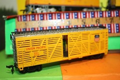 HO* Life Like Powered Union Pacific 4 Piece Train Set -see pix and video