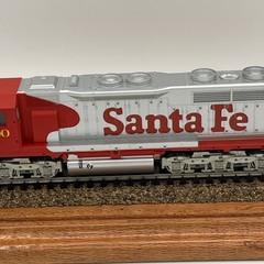 MEHANO HO Scale Santa Fe Diesel Locomotive #100 With IMEX display Box