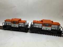 AHM Ho Scale General Electric Center Cab Switchers Set of Two