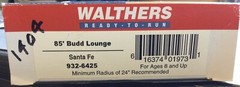 Walthers 932-6425 Ready To Run H.O. 85’ Budd Lounge Car Santa Fe #1404