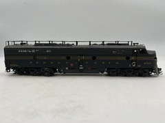 Ho Scale Proto 2000 Series E8/9 Locomotive Brunswick Pennsylvania Railroad #6702