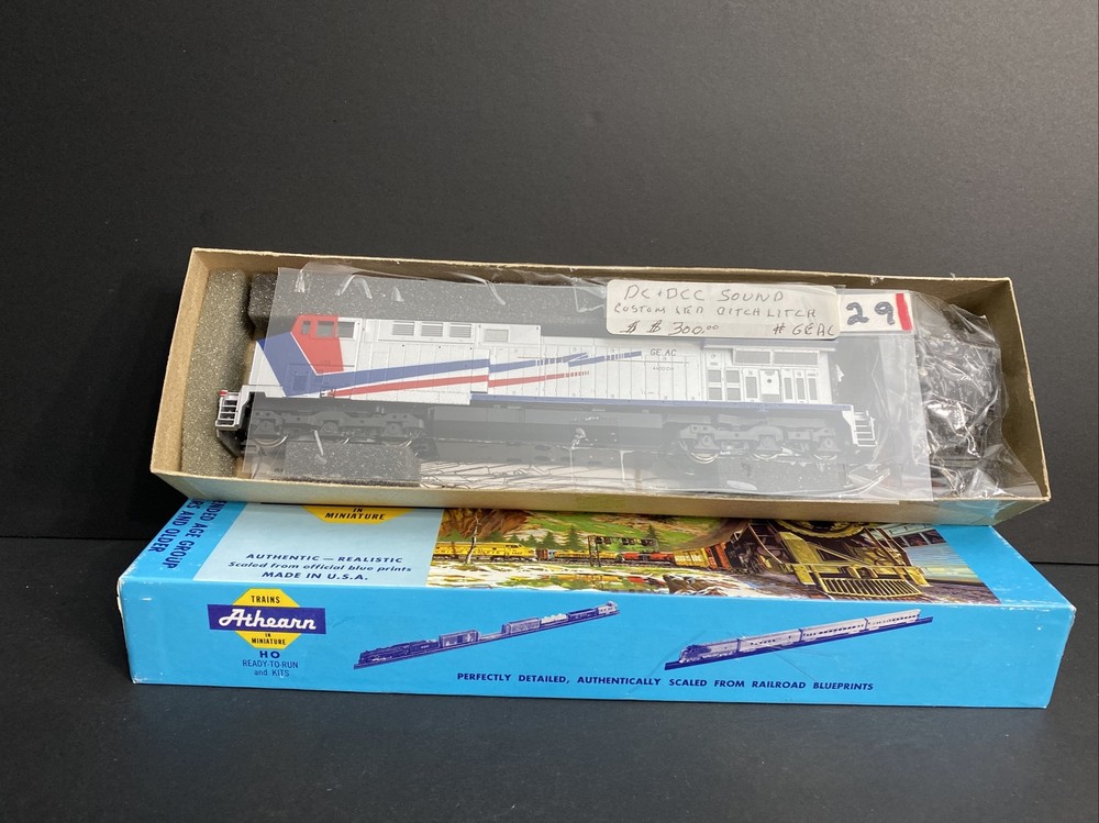 ATHEARN LOCOMOTIVE GE AC AC4400CW HO DC-DCC Sound Custom Led Ditch Litch No.29