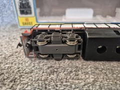 Mix Set of Atlas HO Model Railroad Engine and cars
