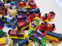 THOMAS THE TRAIN TANK ENGINE & FRIENDS 2″ MINI TRAIN LOT 105 MATTEL GULLANE RARE
