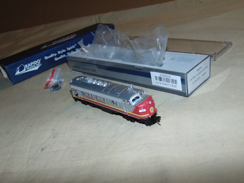 RAPIDO N 530016 ALGOMA CENTRAL FP9A DIESEL + BOX