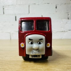 Lorry 1 – Thomas & Friends Take N Play Along Diecast Metal Push Magnet Trains