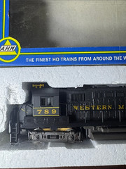 AHM Western Maryland HO Scale Black Diesel Locomotive (New)