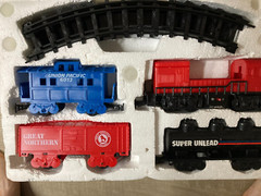 Vintage 1989 DIESEL Switchers Battery Powered Train Set