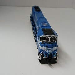 KATO HO Scale EMD SD70MAC Conrail #4133 Diesel Locomotive DC Analog 37-6405