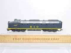 Rivarossi HO Scale Dummy Custom Paint B&O 6900 KM ML 4000 Diesel Locomotive