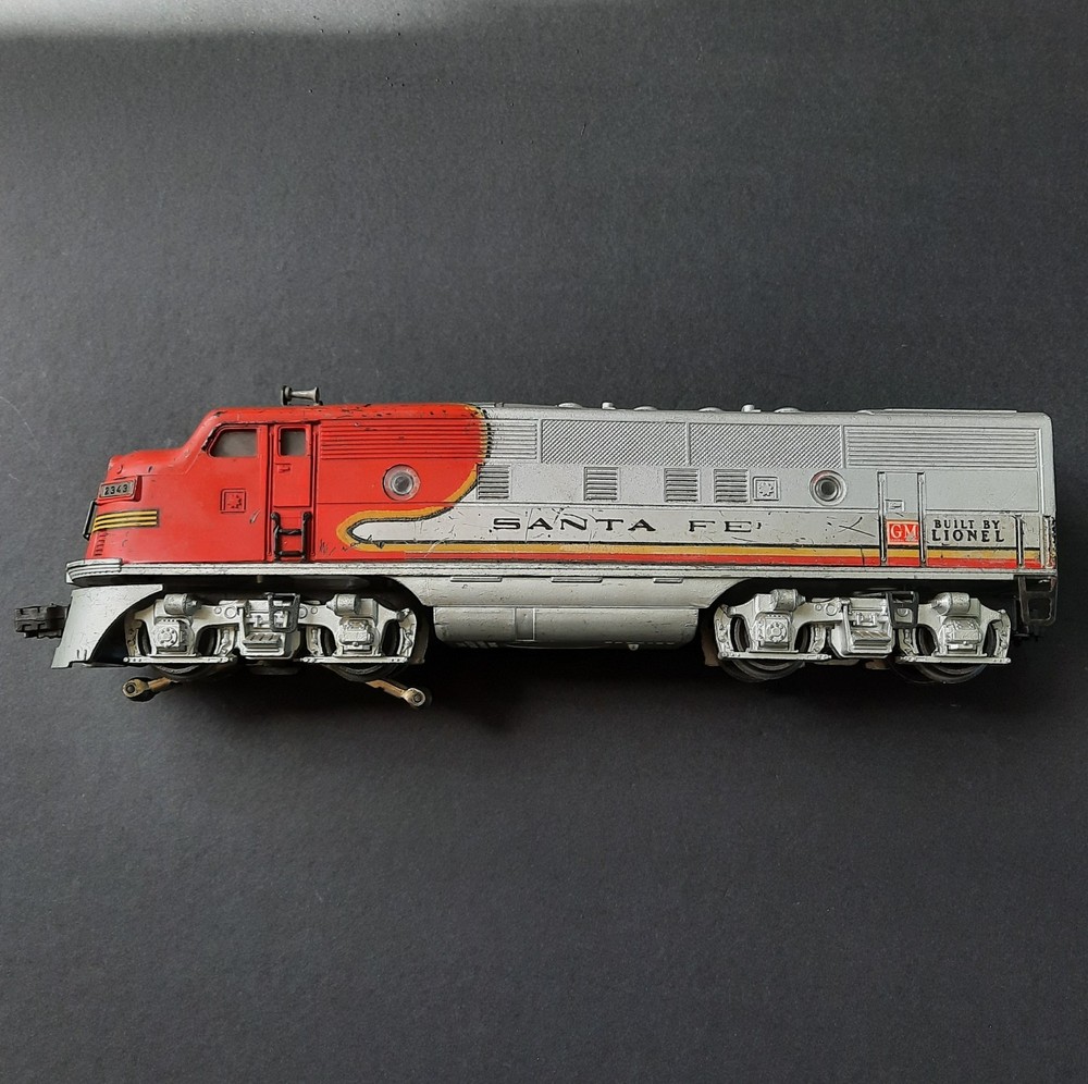 1950 Lionel Train Engine 2343 F3 Diesel Non Powered Dummy Unit Santa Fe O Gauge